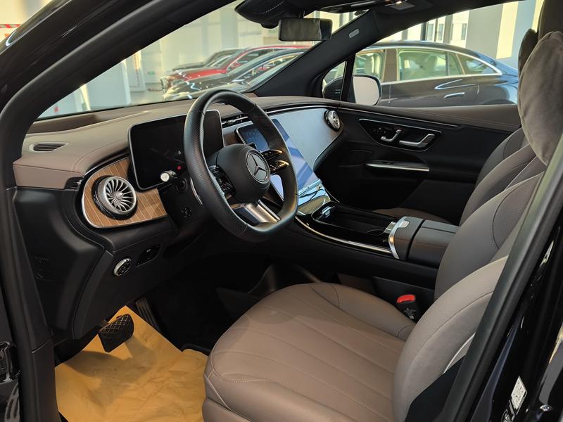 Mercedes-Benz EQE SUV, 2025 — фото 9 из 12