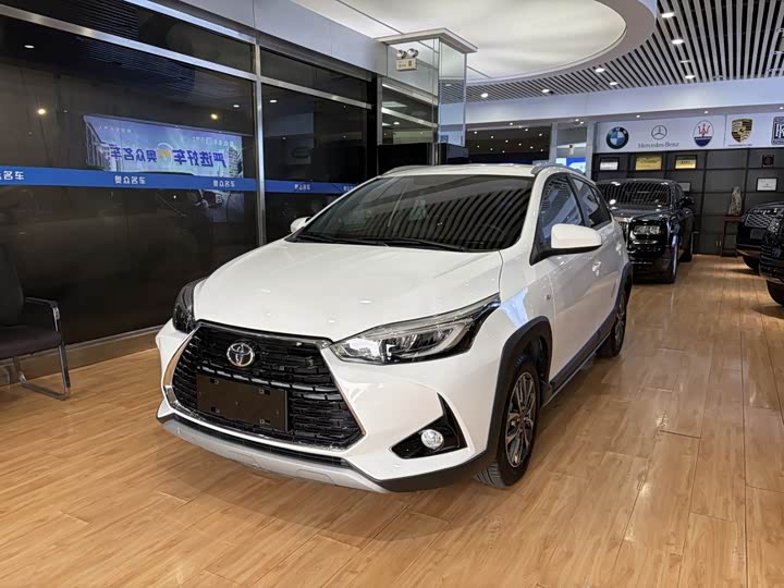 Toyota Yaris L Hatchback, 2022 — купить в Брянске под ключ