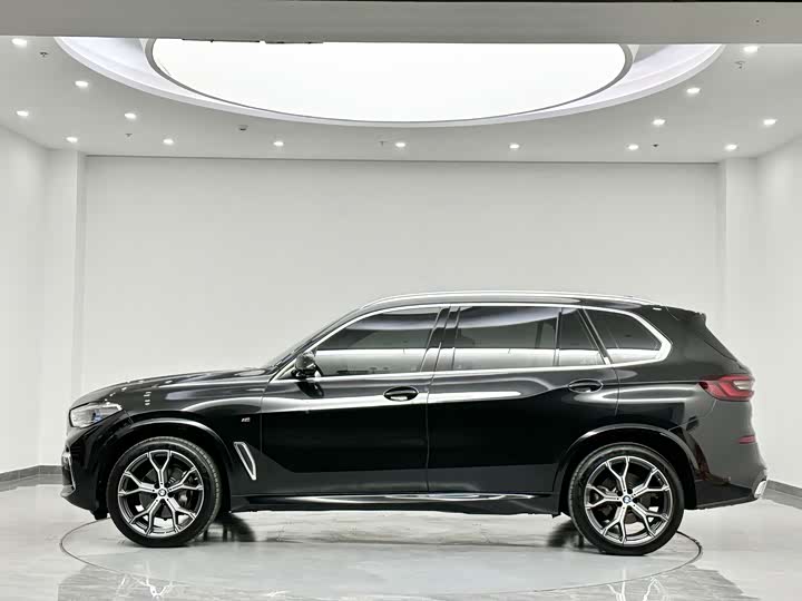 BMW X5, 2023 — фото 3 из 9