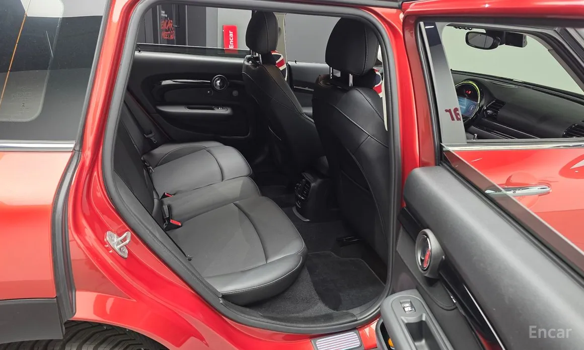 Mini Clubman, 2023 — фото 12 из 12