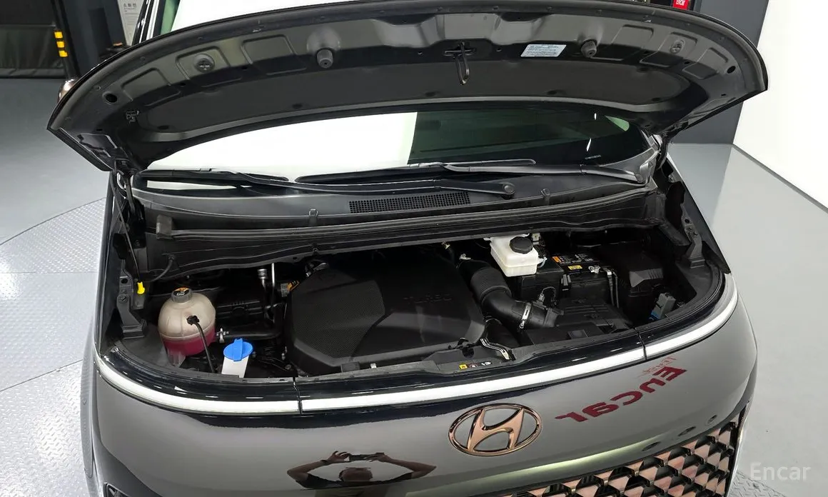 Hyundai Staria, 2023 — фото 6 из 12