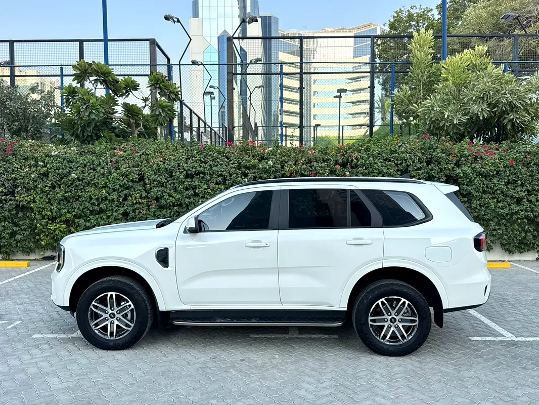Ford Everest, 2024 — фото 4 из 10