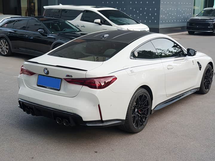 BMW M4, 2025 — фото 5 из 9