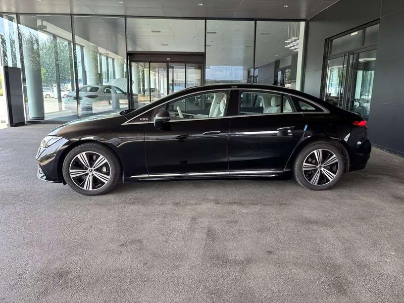 Mercedes-Benz EQE, 2025 — фото 3 из 12