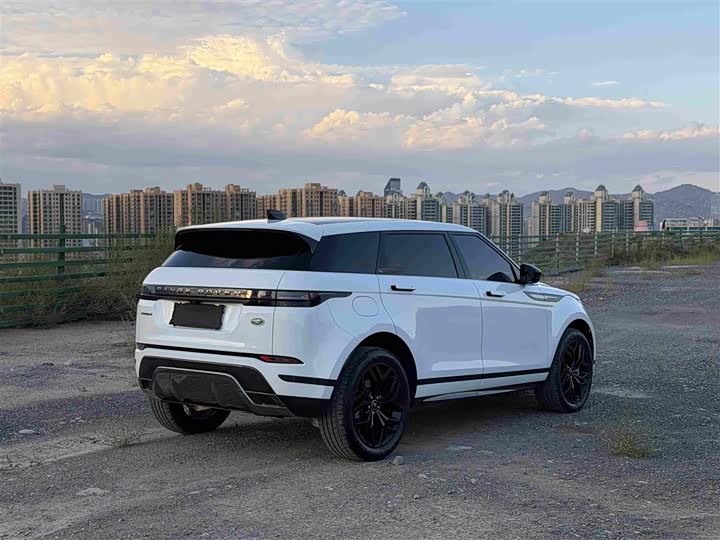 Land Rover Range Rover Evoque L, 2025 — фото 4 из 9