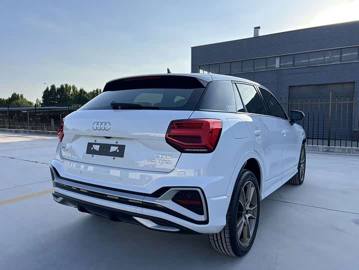 Audi Q2L, 2022 — фото 6 из 9