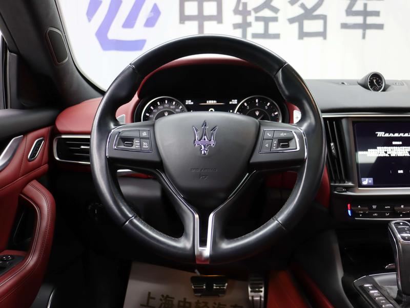 Maserati Levante, 2022 — фото 9 из 12