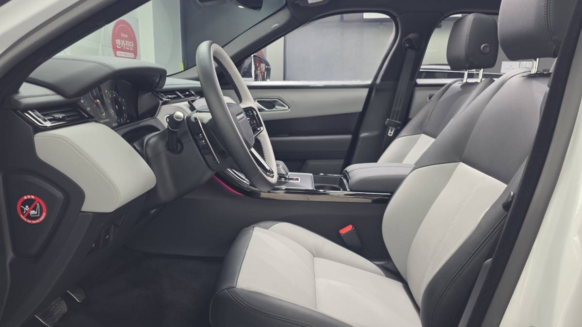Land Rover Range Rover Velar, 2025 — фото 3 из 12