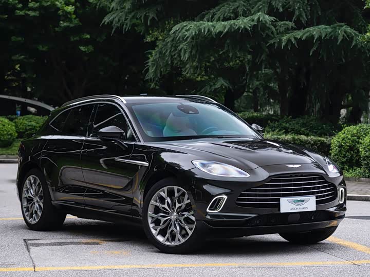 Aston Martin DBX, 2025 — фото 3 из 9