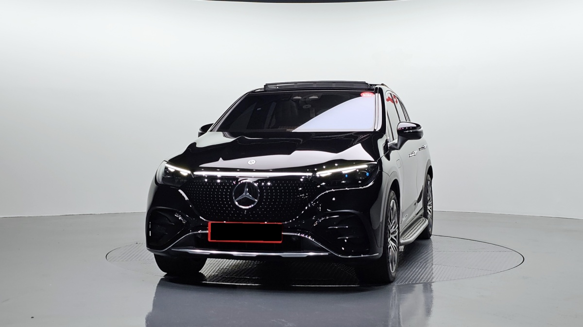 Mercedes-Benz EQE, 2023 — фото 3 из 12