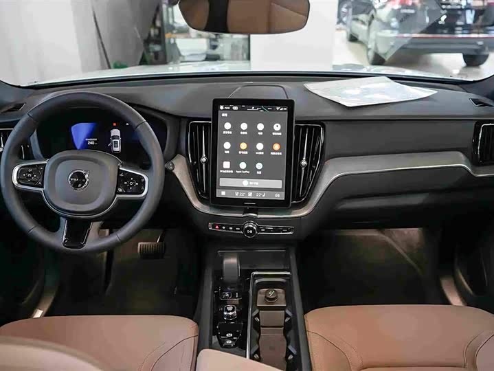 Volvo XC60, 2026 — фото 7 из 9