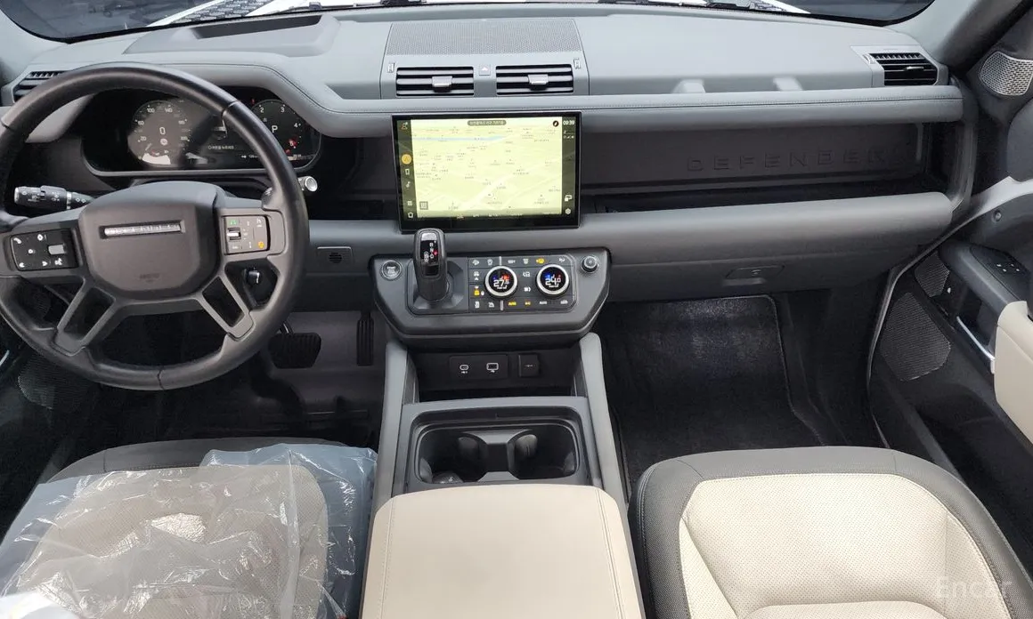 Land Rover Defender, 2023 — фото 7 из 12