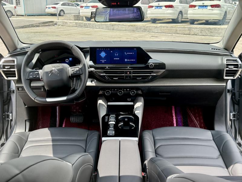 Citroen C5 X, 2022 — фото 10 из 12