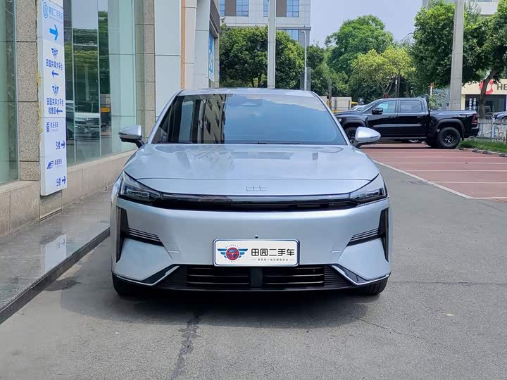 Geely Galaxy L6, 2025 — фото 2 из 9