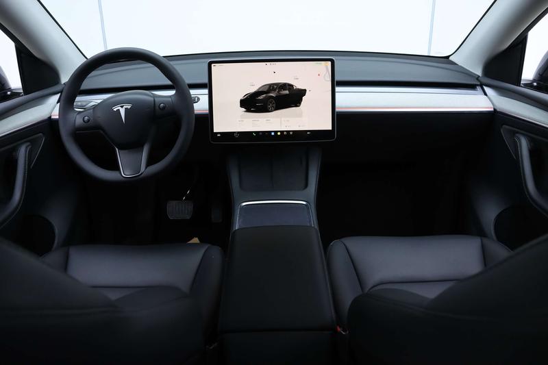 Tesla Model Y, 2024 — фото 10 из 12