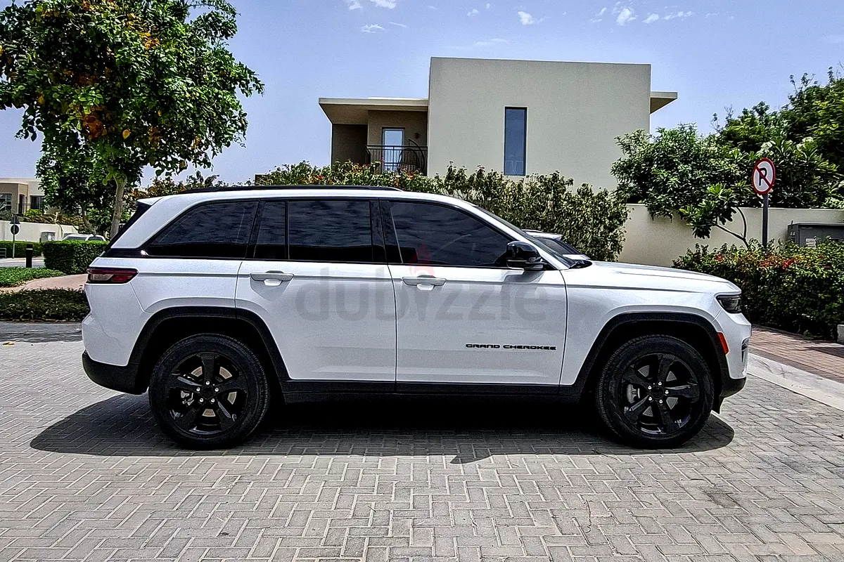 Jeep Grand Cherokee, 2024 — фото 4 из 10