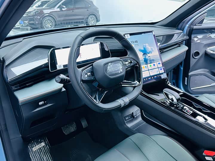 Geely Atlas, 2025 — фото 5 из 9