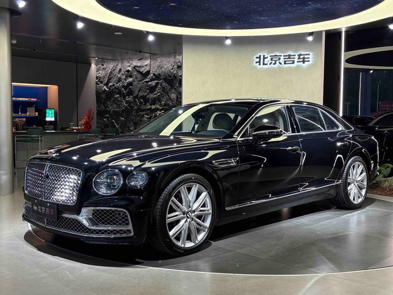Bentley Flying Spur, 2024 — купить в Чебоксарах под ключ