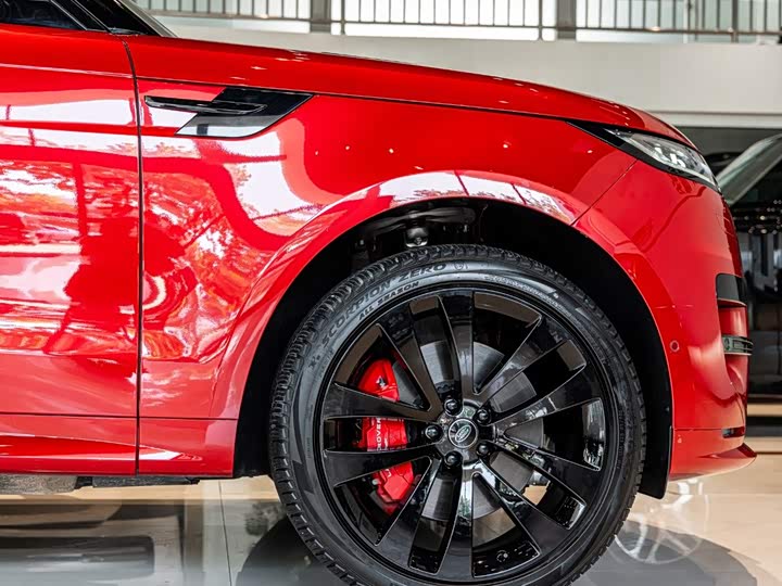Land Rover Range Rover Sport Hybrid, 2024 — фото 5 из 9