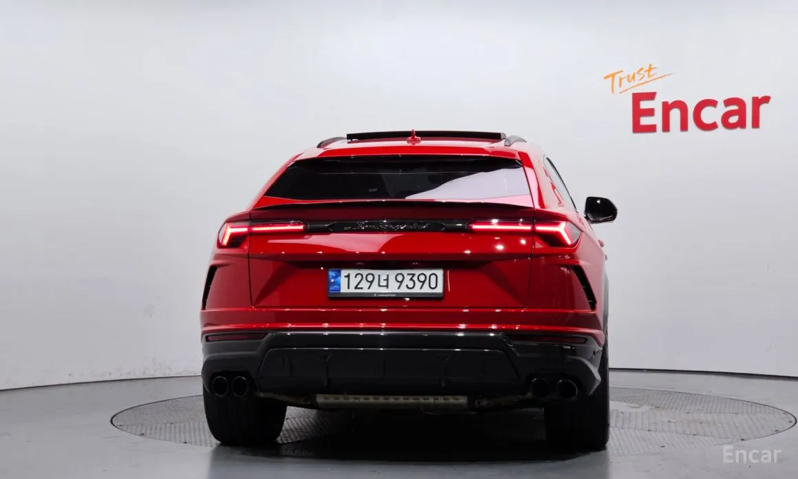 Lamborghini Urus, 2022 — фото 4 из 12