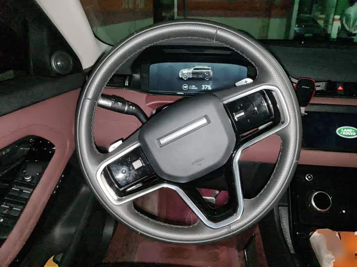 Land Rover Range Rover Evoque L Hybrid, 2022 — фото 6 из 9