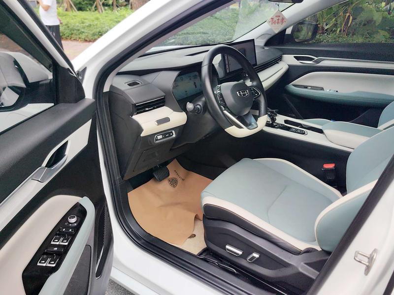 Geely Emgrand L Hi·P Hybrid, 2023 — фото 8 из 10