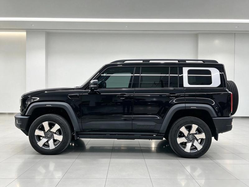 BAIC Beijing BJ40 Hybrid, 2025 — фото 3 из 9
