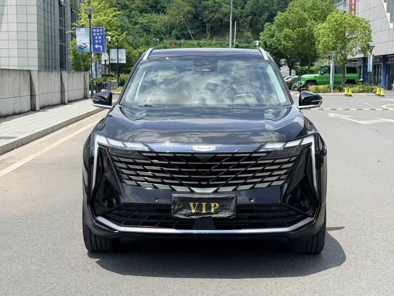 Geely Atlas L, 2023 — фото 2 из 12