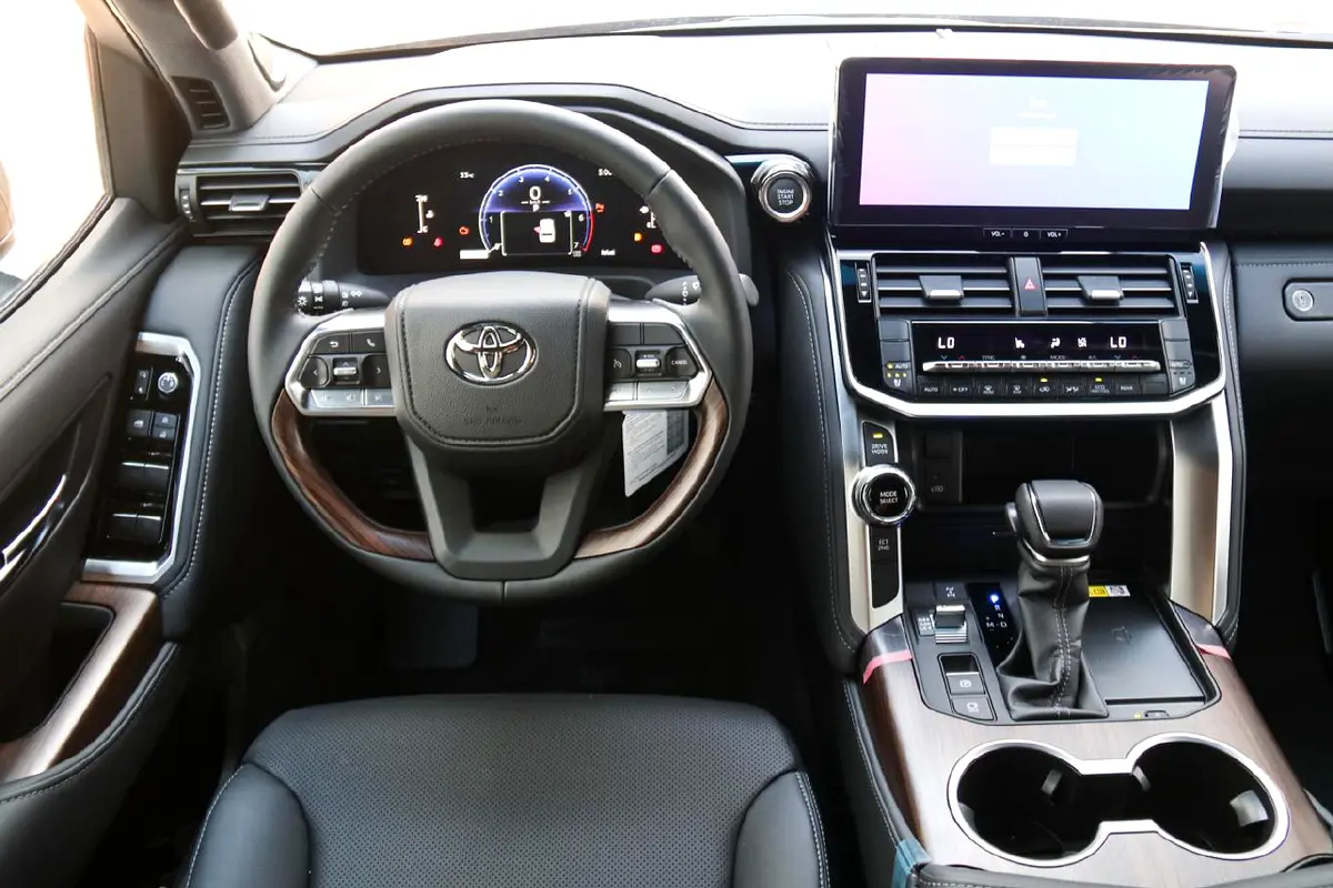 Toyota Land Cruiser, 2026 — фото 9 из 10