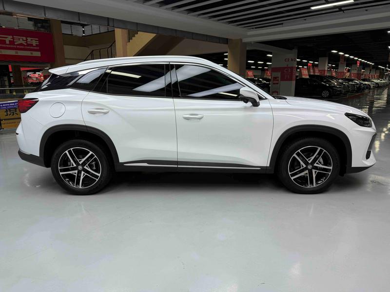 MG Motor One, 2022 — фото 8 из 12