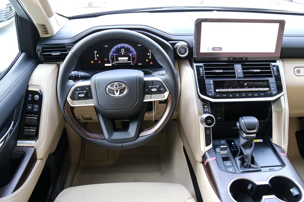 Toyota Land Cruiser, 2026 — фото 9 из 10