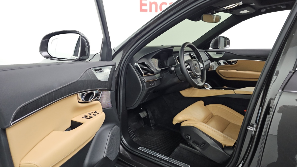 Volvo XC90, 2024 — фото 9 из 12