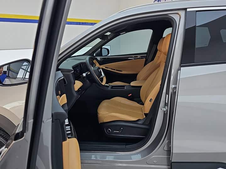 Geely Galaxy L7, 2024 — фото 9 из 9