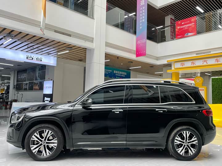 Mercedes-Benz GLB-Class, 2023 — фото 5 из 9