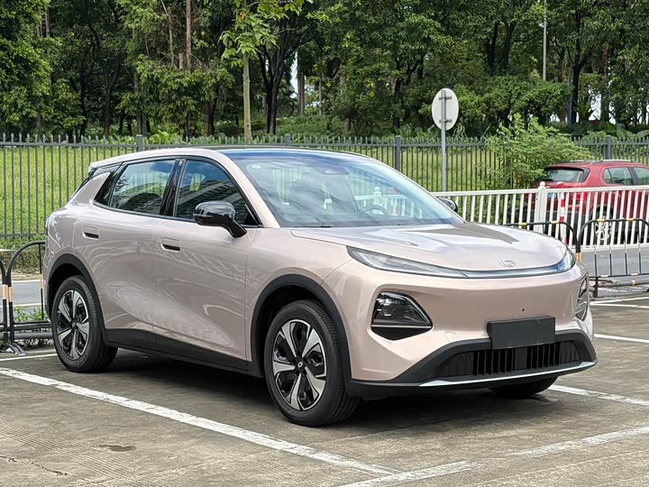 Changan Qiyuan (Nevo) Q05, 2025 — фото 3 из 9