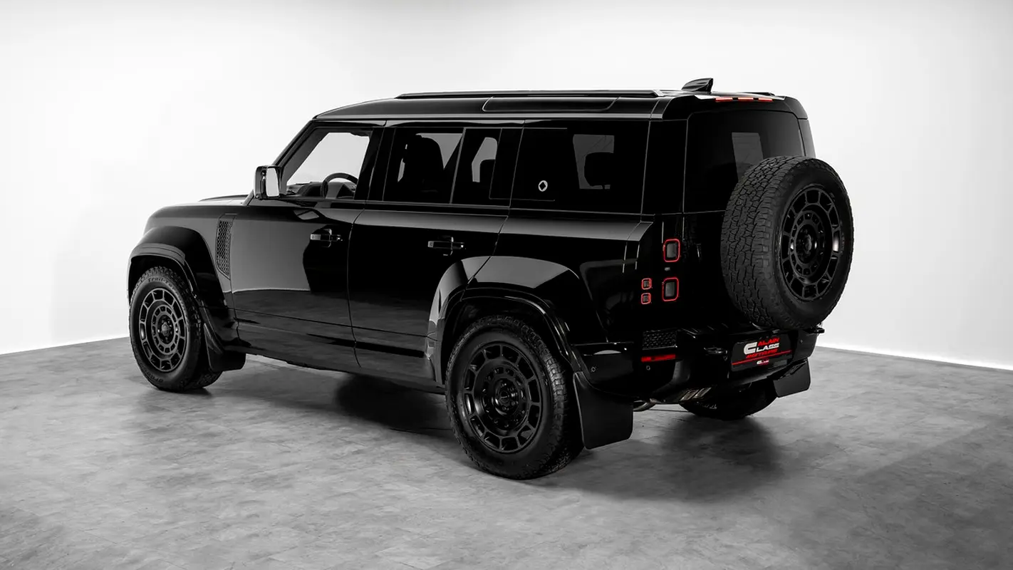 Land Rover Defender, 2026 — фото 2 из 10