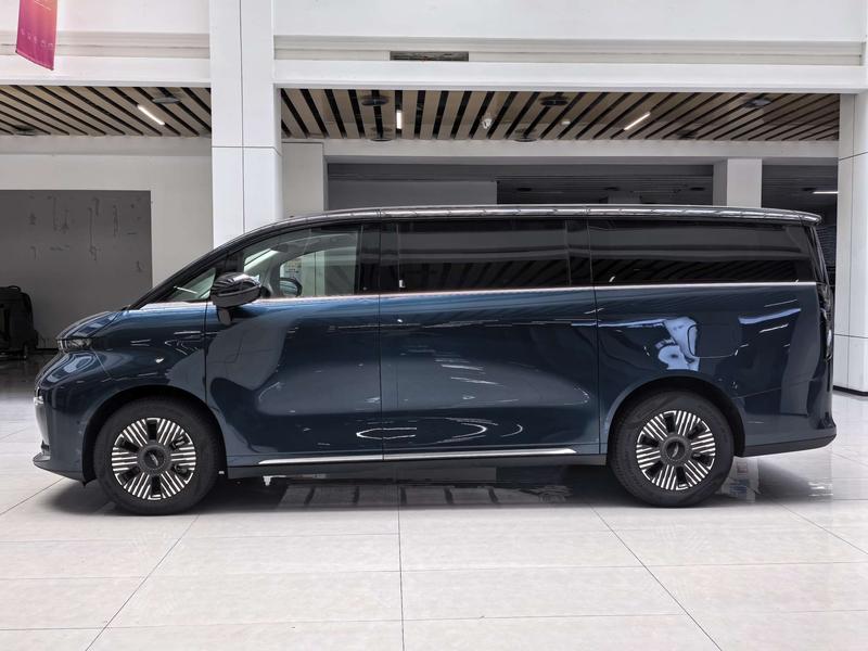 Geely Galaxy L380, 2025 — фото 2 из 12