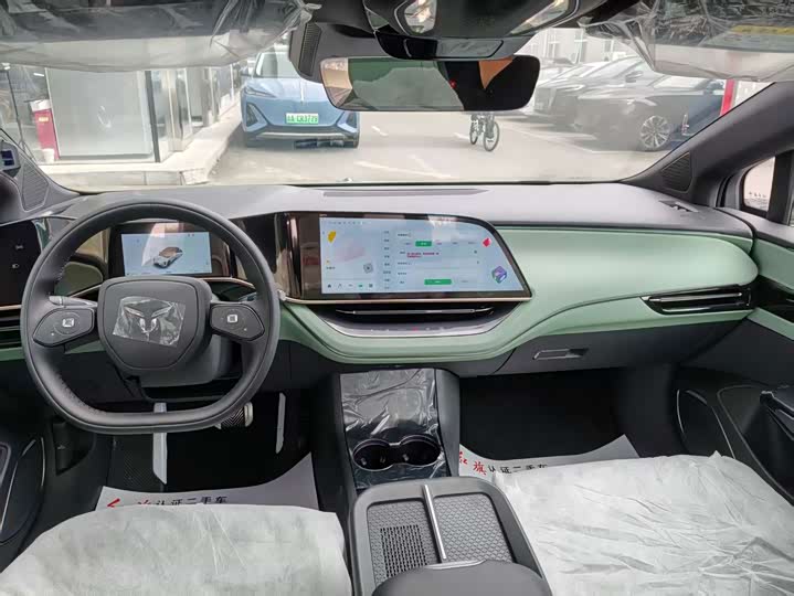 Hongqi EH7, 2025 — фото 4 из 9