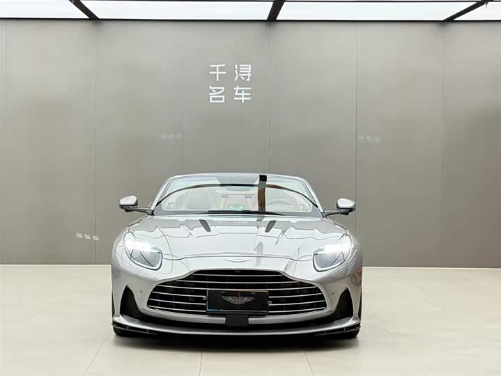 Aston Martin DB12, 2024 — фото 2 из 9