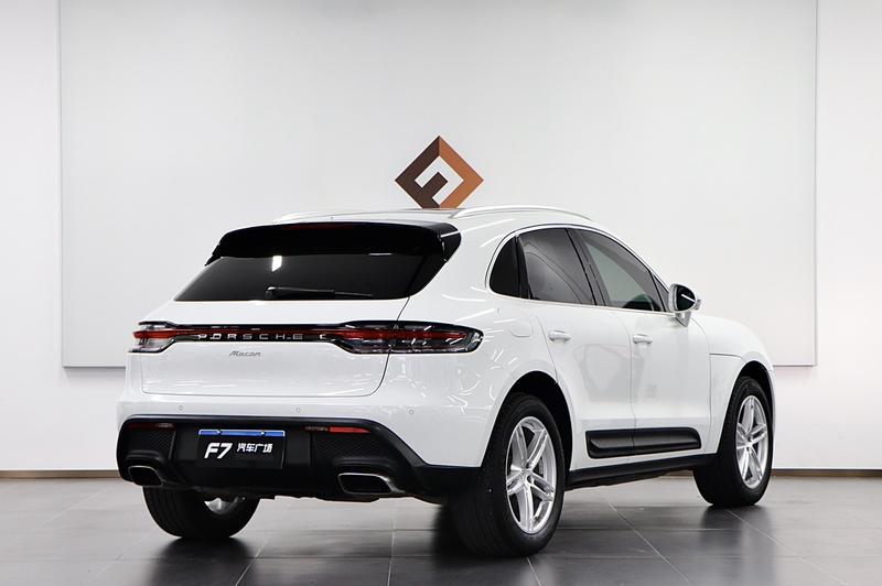 Porsche Macan, 2022 — фото 7 из 12