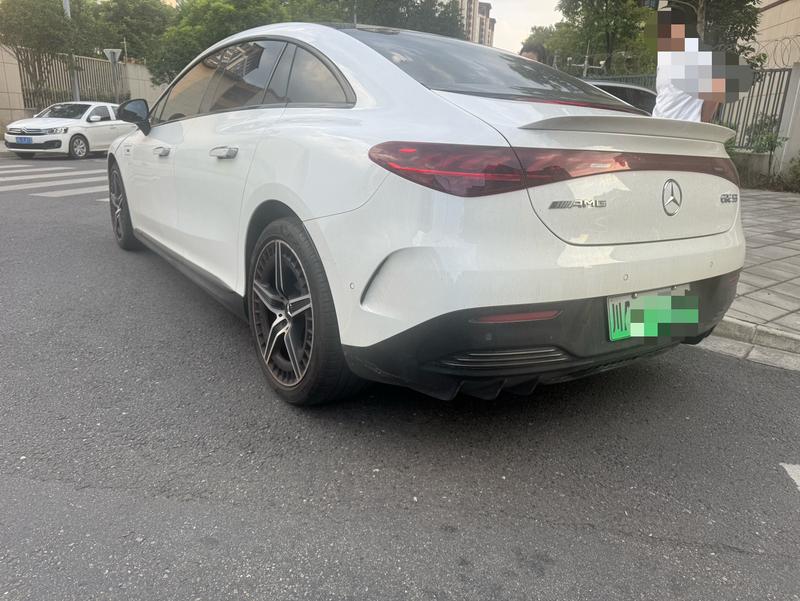 Mercedes-Benz EQE AMG, 2025 — фото 4 из 12