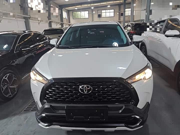 Toyota Corolla Cross, 2024 — фото 3 из 9