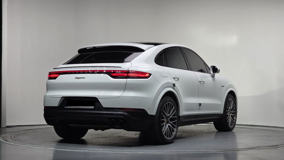 Porsche Cayenne, 2023 — фото 2 из 12