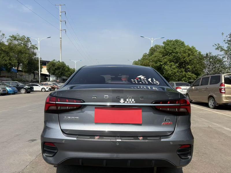 Roewe i5, 2022 — фото 5 из 10