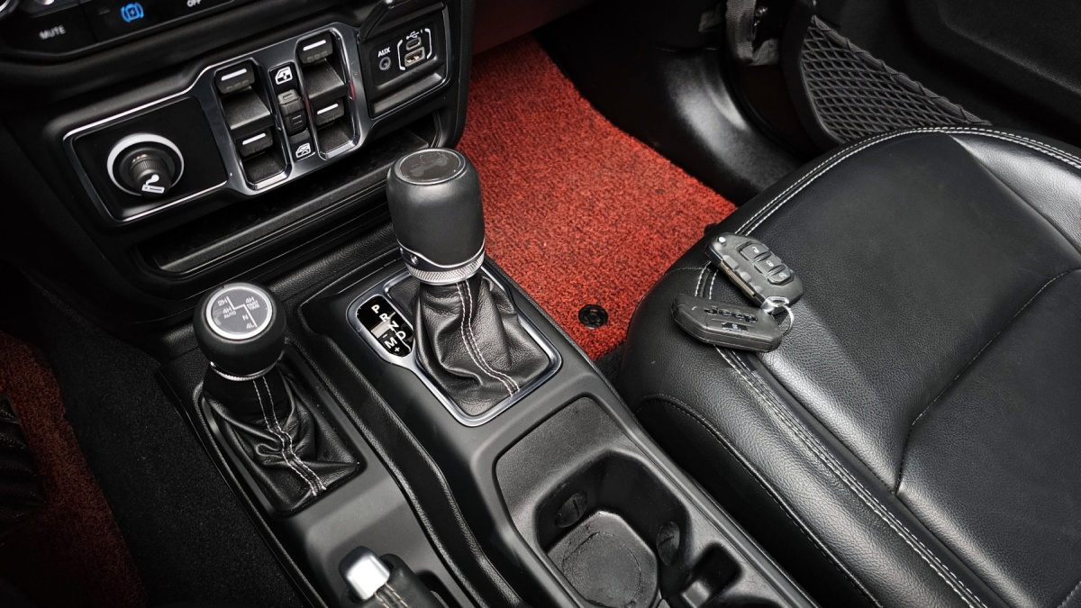 Jeep Wrangler, 2022 — фото 8 из 12