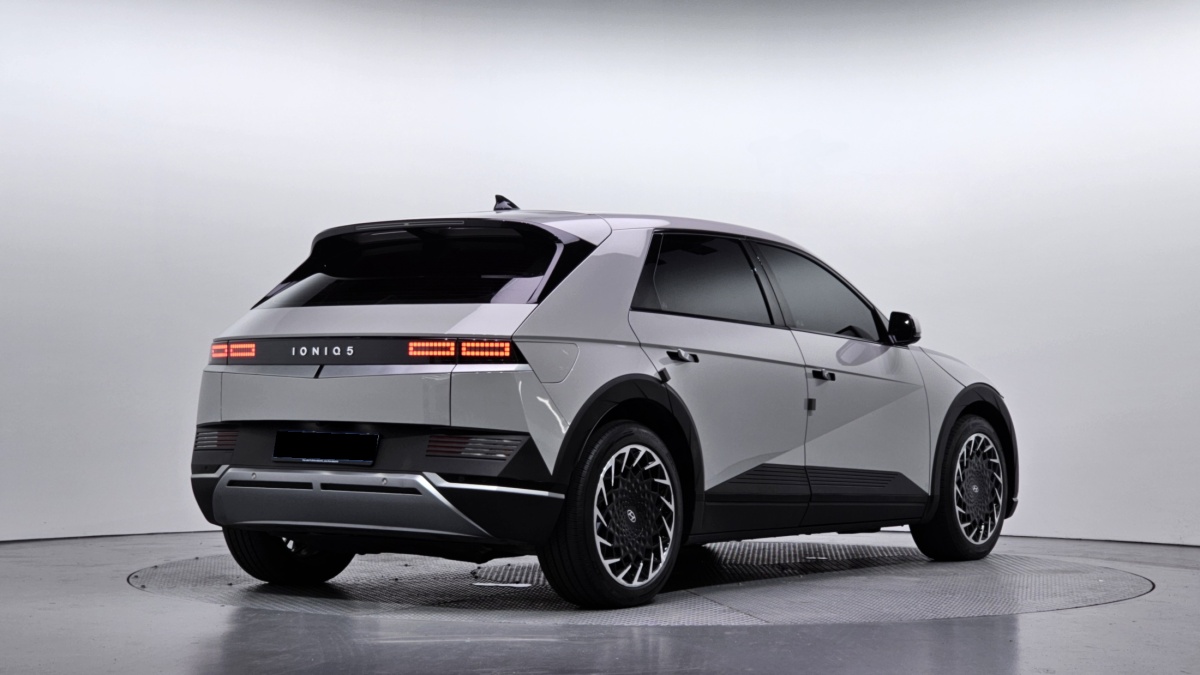 Hyundai Ioniq 5, 2022 — фото 2 из 12