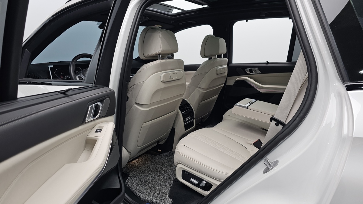 BMW X5, 2025 — фото 12 из 12