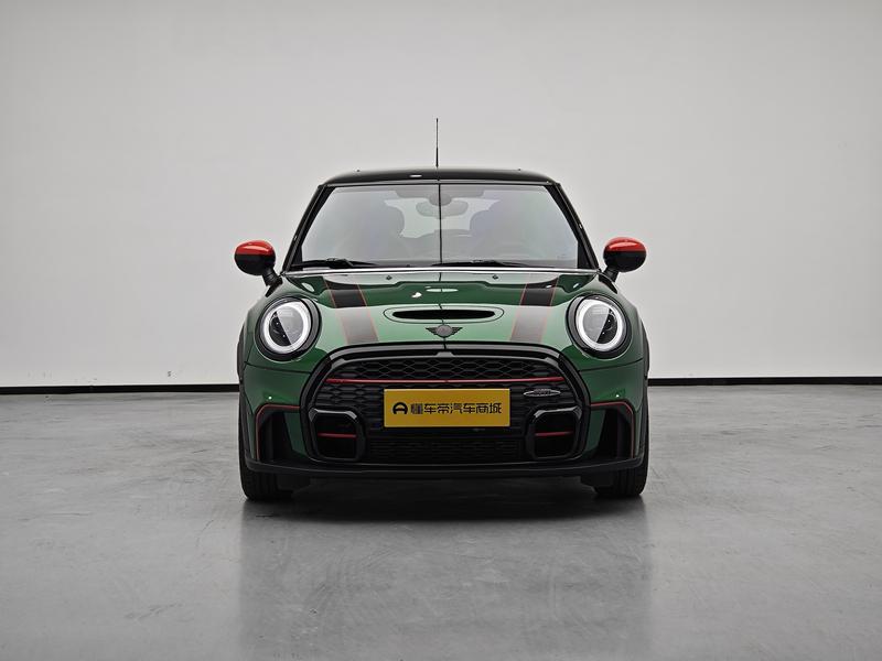 Mini Mini JCW, 2023 — фото 2 из 12