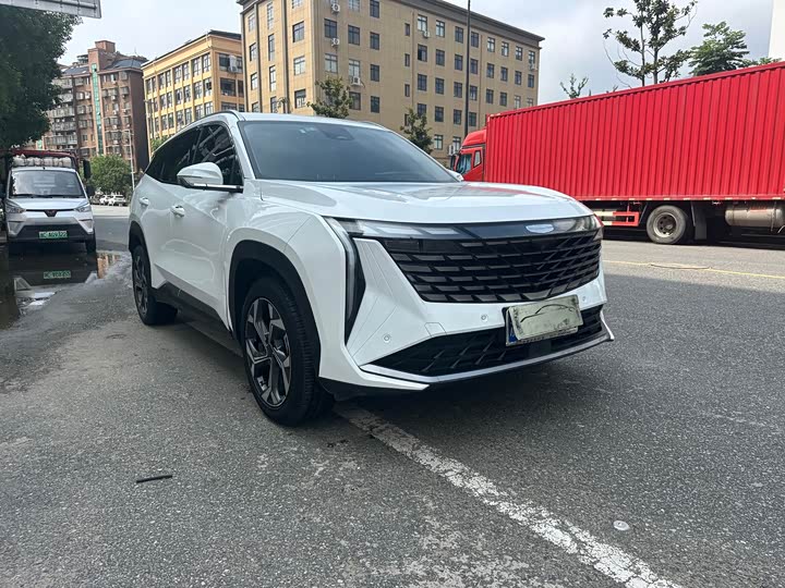 Geely Atlas L, 2023 — фото 3 из 9