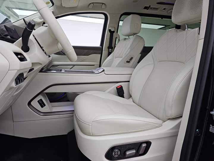 Wey 80 Hybrid, 2025 — фото 9 из 9